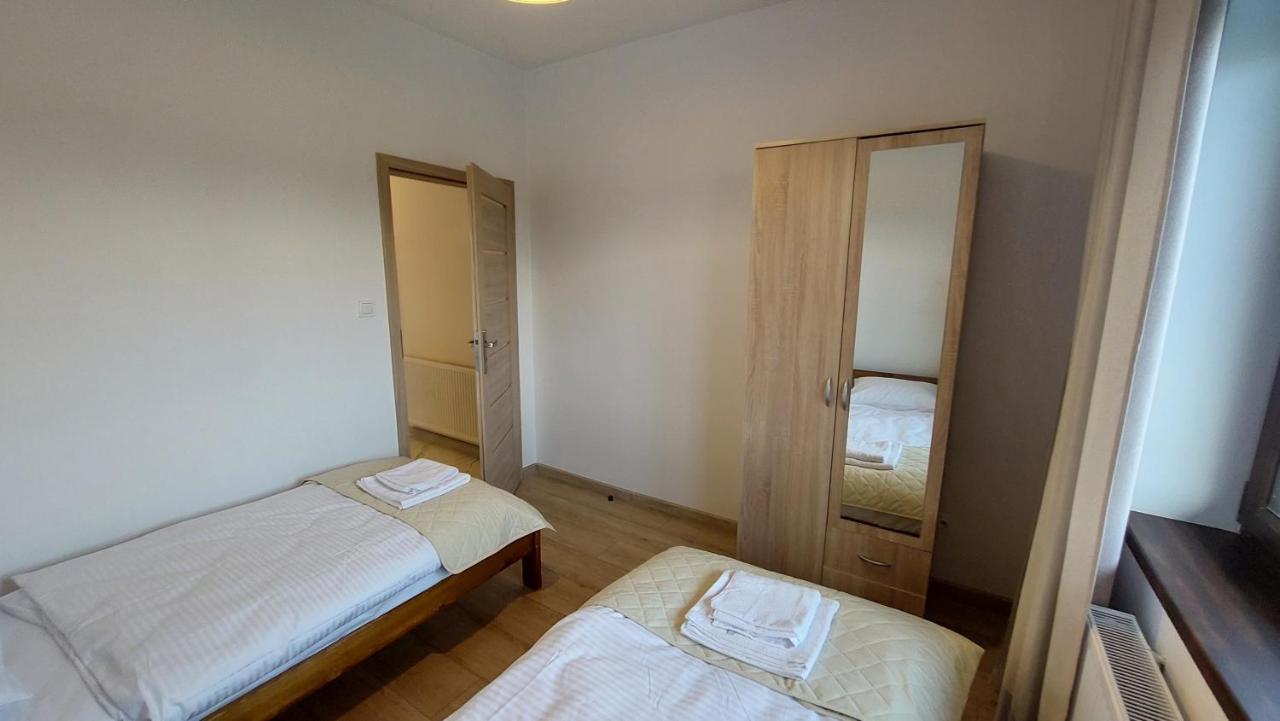 Apartamenty Starowiejska 39, Ryczow - 10Km Od Zator Energylandia Bagian luar foto